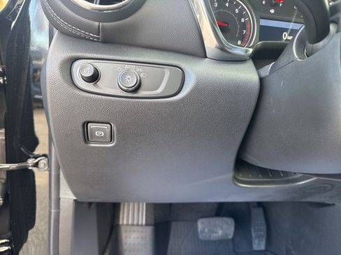 New 2025 Chevrolet Blazer LT w/ LPO, Floor Liner Package image 19