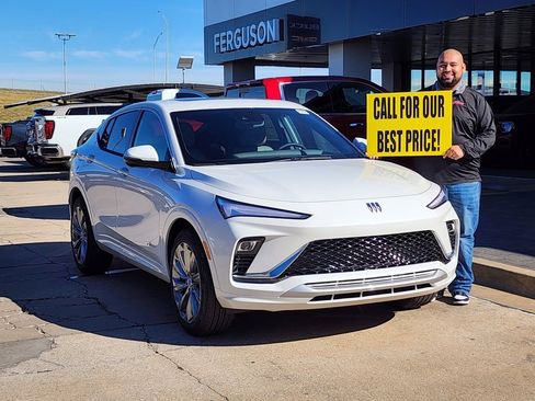 New 2026 Buick Envista Avenir image 1
