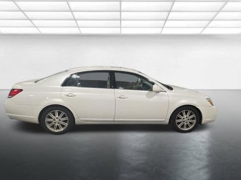 Used 2007 Toyota Avalon image 3