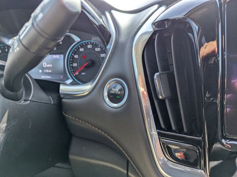 Certified 2021 Chevrolet Traverse LT AWD/4WD image 18
