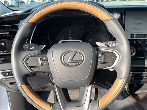Used 2024 Lexus RX 350 FWD w/ Convenience Package image 21