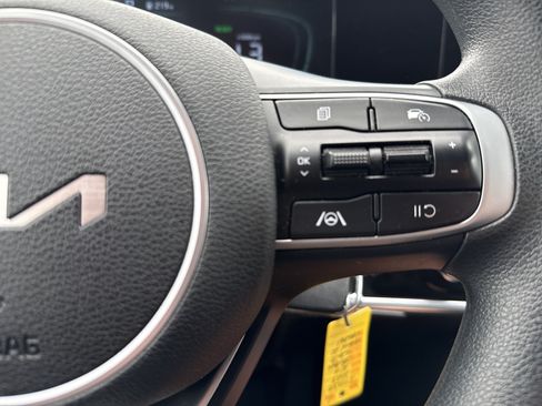 Certified 2023 Kia Sportage LX AWD/4WD image 18