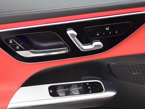 New 2026 Mercedes-Benz GLC 300 image 22