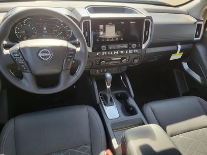 New 2026 Nissan Frontier SV w/ SV Convenience Package