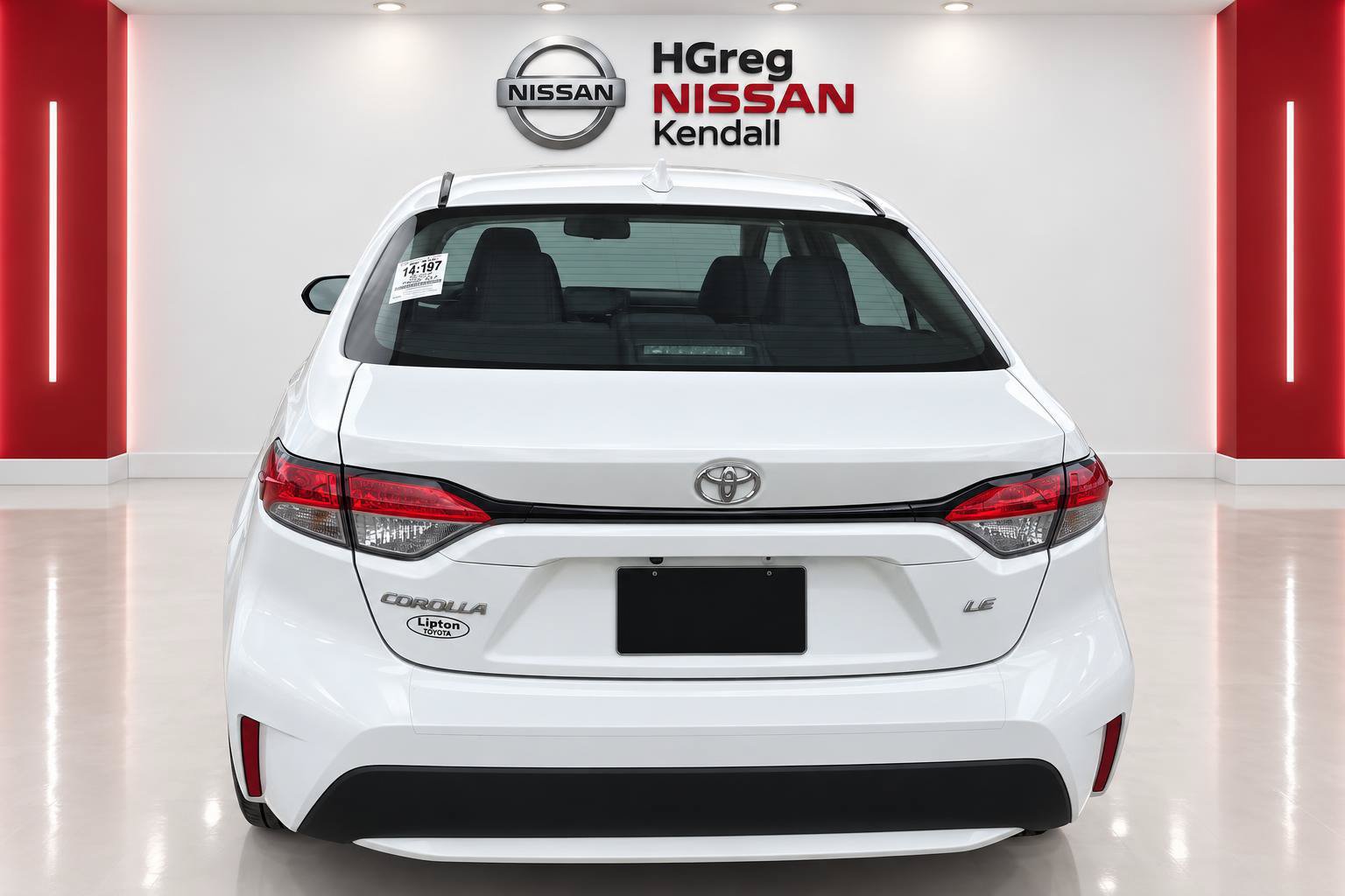 Used 2022 Toyota Corolla LE FWD image 6
