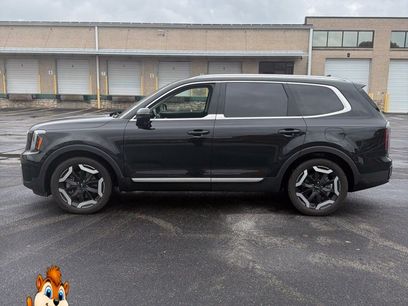 Certified 2024 Kia Telluride EX w/ EX Captain's Chair Package