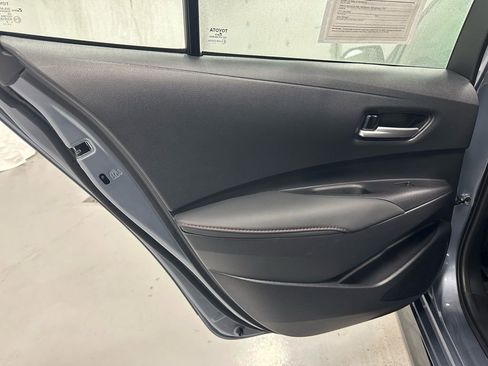Used 2025 Toyota Corolla SE w/ SE Premium Package image 41