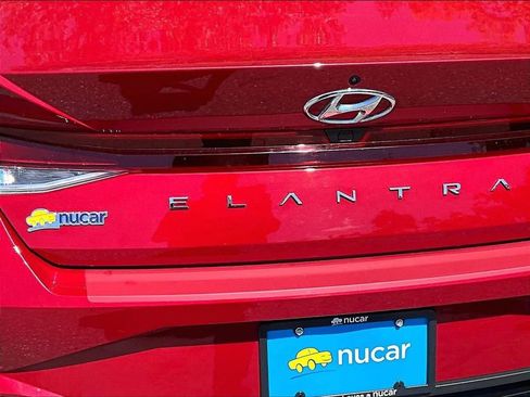 Used 2023 Hyundai Elantra SEL w/ Convenience Package FWD image 28