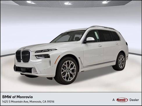 New 2026 BMW X7 xDrive40i w/ Premium Package image 1