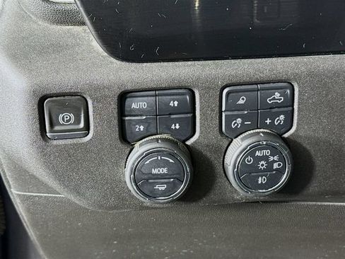 Used 2022 Chevrolet Silverado 1500 RST AWD/4WD image 10