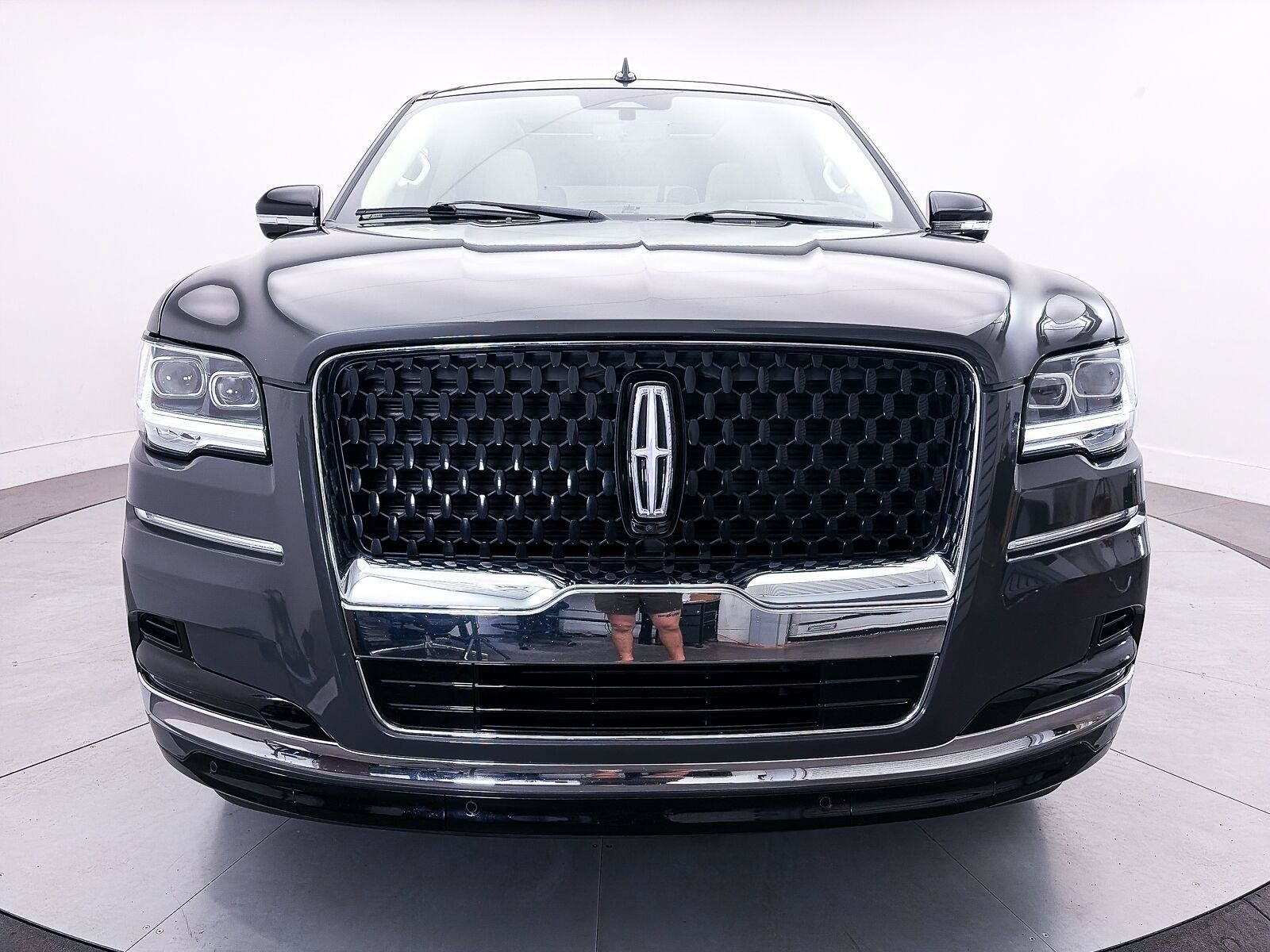 Used 2022 Lincoln Navigator Black Label AWD/4WD image 14