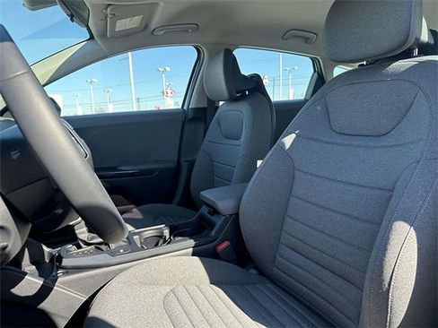 New 2025 Kia K4 EX image 6