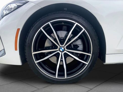 Used 2023 BMW 330i Sedan w/ M Sport Package image 10
