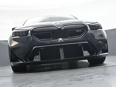Used 2026 BMW M5 w/ Executive Package AWD/4WD image 43