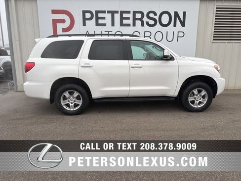 Used 2014 Toyota Sequoia SR5 image 2