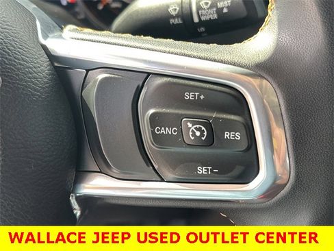 Used 2023 Jeep Gladiator Overland image 21