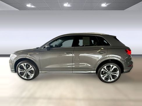 Used 2020 Audi Q3 2.0T Premium Plus image 2