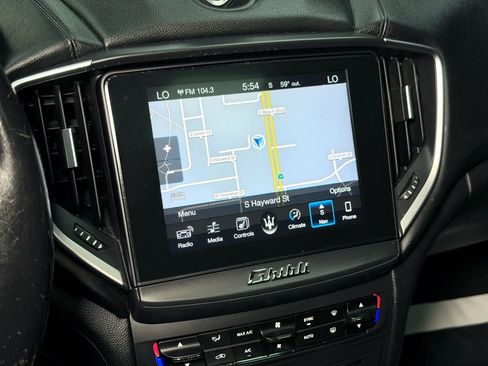 Used 2017 Maserati Ghibli S image 42