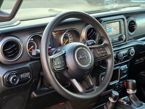 Used 2021 Jeep Wrangler Unlimited Sport image 13