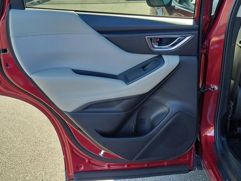 Used 2024 Subaru Forester Premium image 14