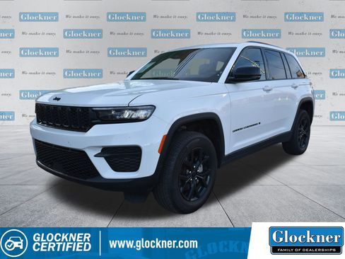 Used 2025 Jeep Grand Cherokee Altitude AWD/4WD image 1