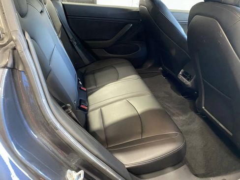 Used 2017 Tesla Model 3 image 7