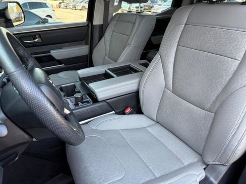 Used 2024 Toyota Tundra Limited image 26