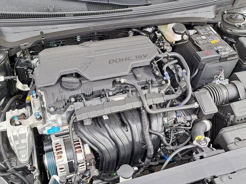 New 2025 Kia K4 LX image 15