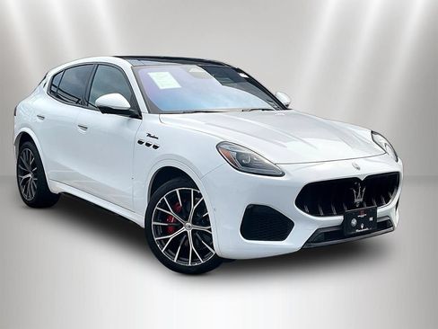 Used 2023 Maserati Grecale Modena AWD/4WD image 3