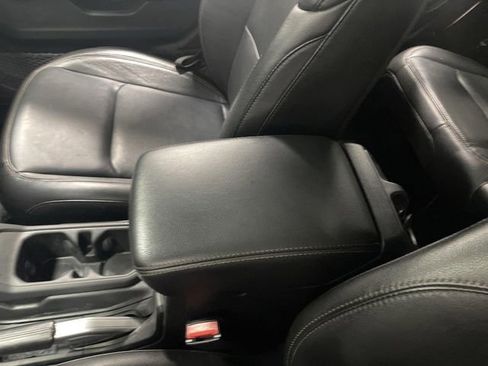 Used 2021 Jeep Wrangler Unlimited Rubicon w/ Trailer Tow Package image 22