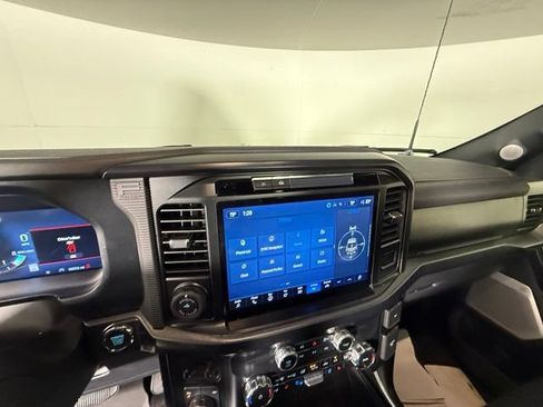 Used 2025 Ford F150 Raptor AWD/4WD image 19