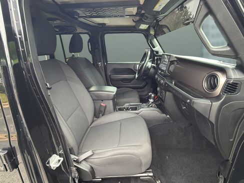 Used 2020 Jeep Wrangler Unlimited Sport AWD/4WD image 19