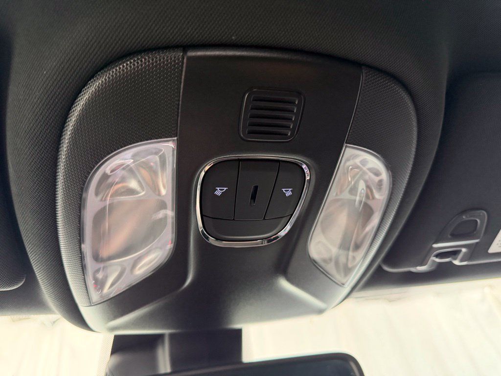 Used 2025 Jeep Compass Limited AWD/4WD image 21