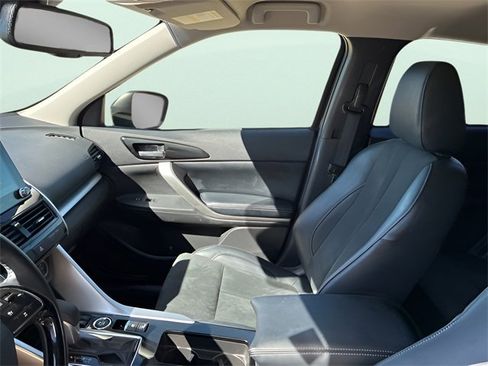 Used 2025 Mitsubishi Eclipse Cross SE image 16