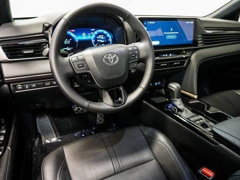 Used 2025 Toyota Camry XSE image 14