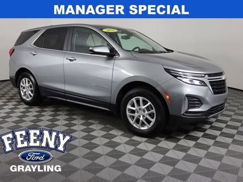 Used 2023 Chevrolet Equinox LT image 1