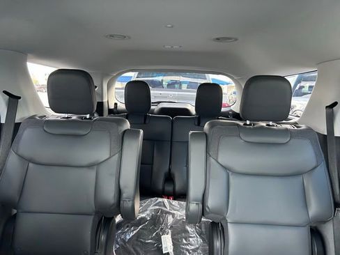 New 2026 Ford Explorer Active RWD image 10