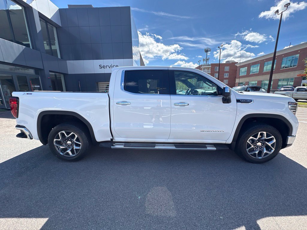 Used 2024 GMC Sierra 1500 SLT w/ SLT Convenience Package AWD/4WD image 6