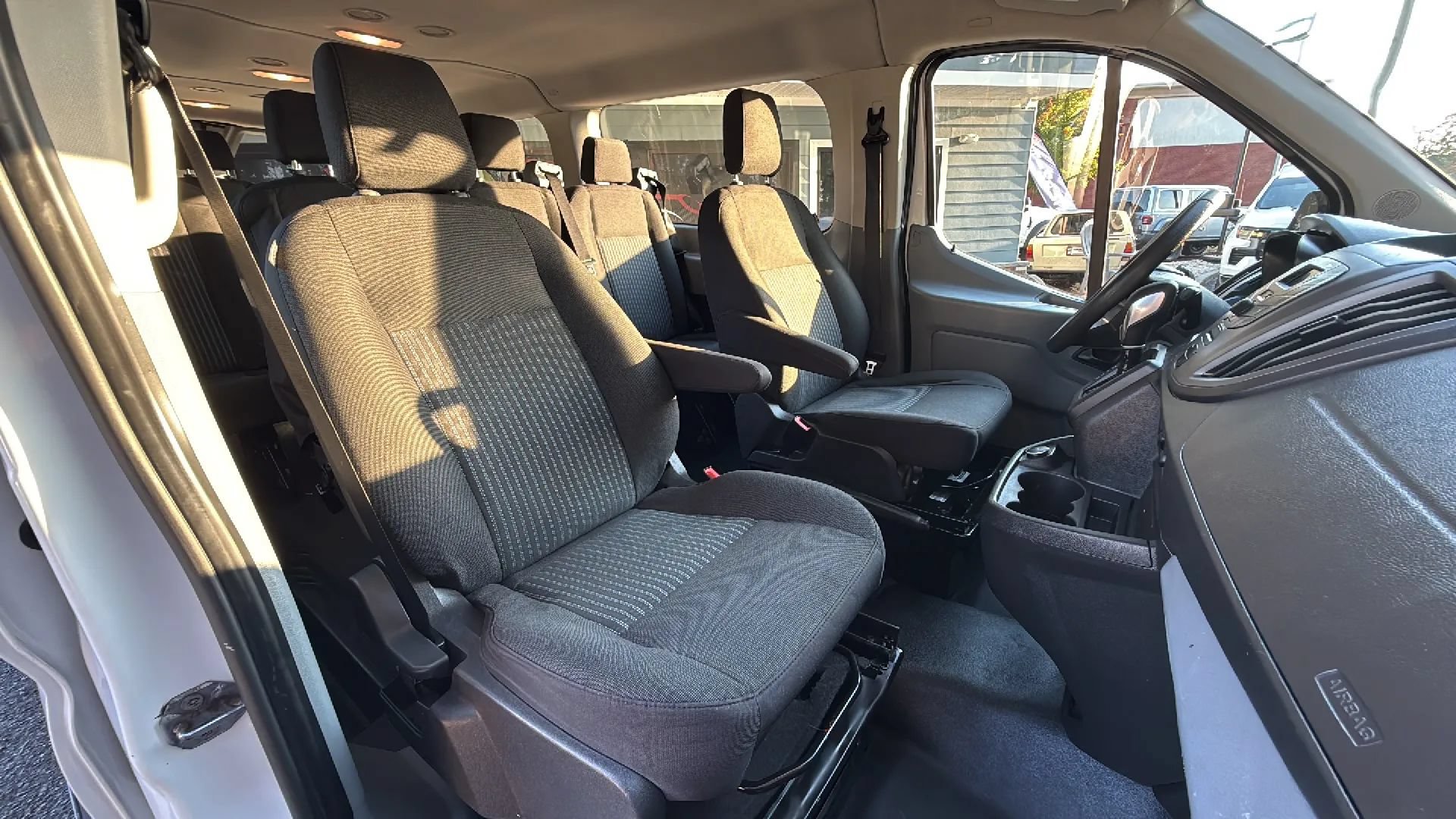Used 2018 Ford Transit 350 XL RWD image 28