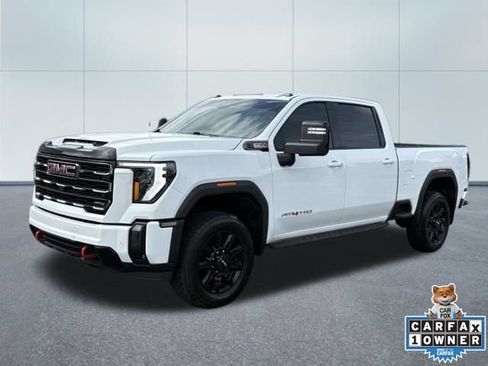 Used 2024 GMC Sierra 2500 AT4 w/ AT4 Premium Plus Package AWD/4WD image 6