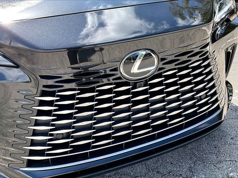 Used 2025 Lexus RX 350 Premium w/ Convenience Package image 29