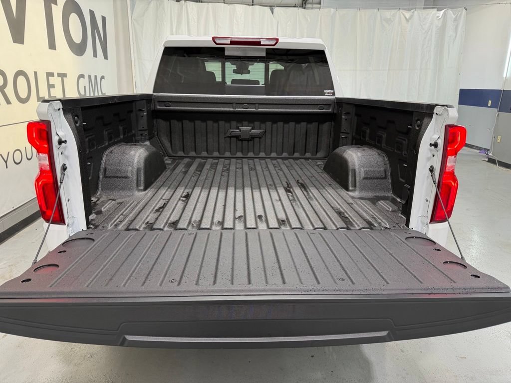New 2026 Chevrolet Silverado 1500 RST w/ Z71 Off-Road Package AWD/4WD image 37