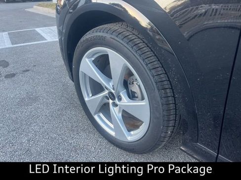 New 2025 Audi Q5 Prestige image 5