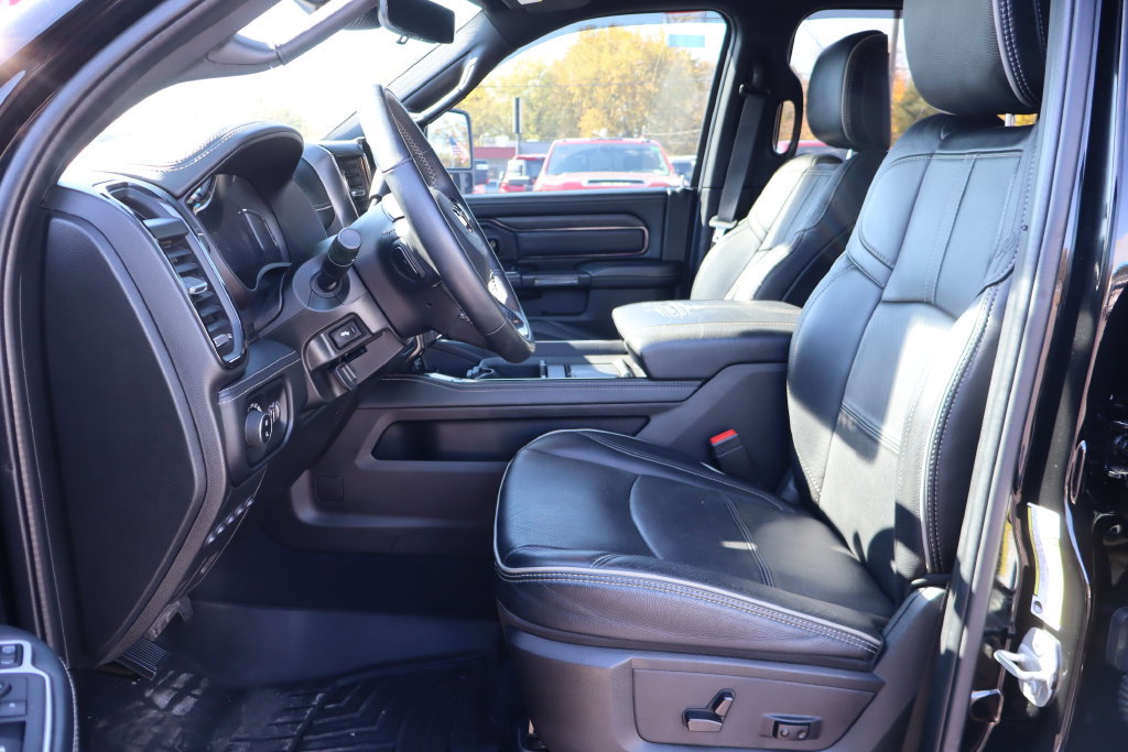 Used 2024 RAM 3500 Limited w/ Night Edition AWD/4WD image 6
