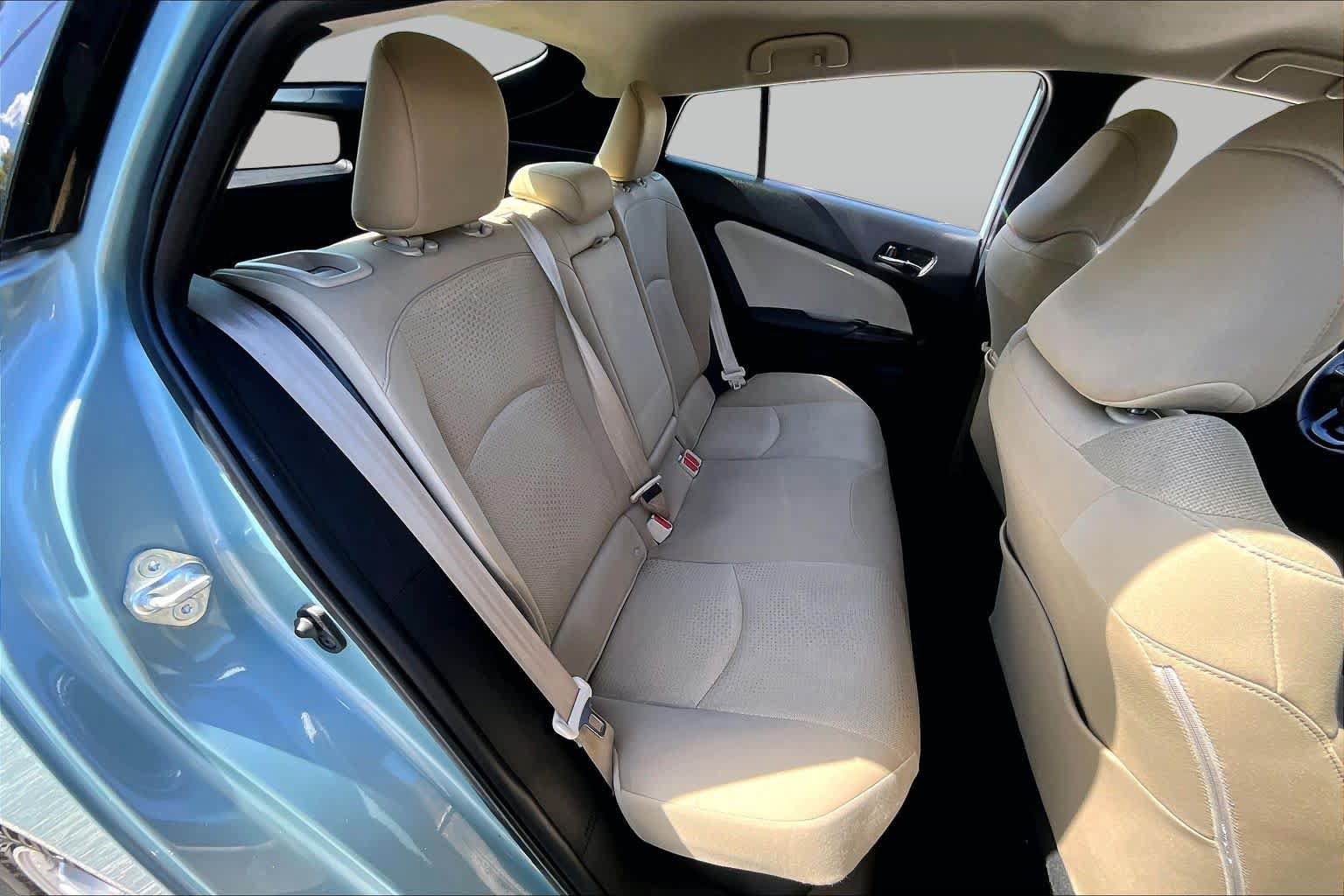 Used 2021 Toyota Prius LE w/ Carpet Mat Package (TMS) AWD/4WD image 19