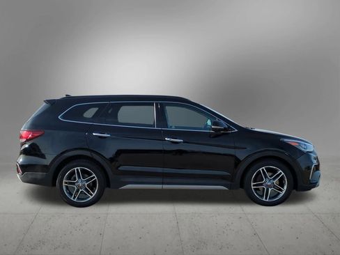 Used 2017 Hyundai Santa Fe Limited image 7