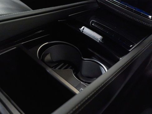 Used 2026 Mercedes-Benz Maybach GLS 600 4MATIC image 92