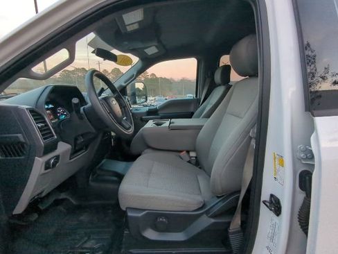 Used 2019 Ford F250 XLT image 12