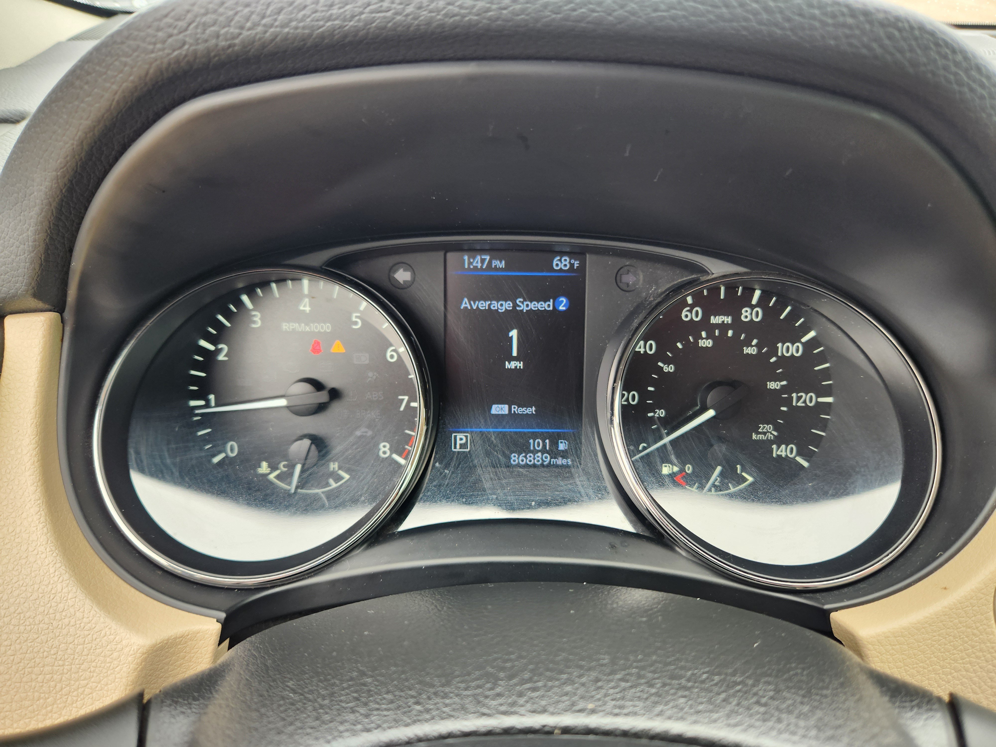 Used 2018 Nissan Rogue SV w/ Sun & Sound Touring Package AWD/4WD image 11