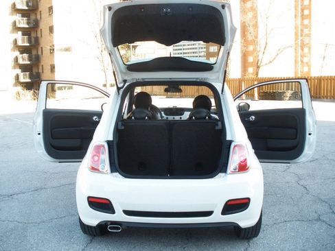 Used 2015 FIAT 500 Sport w/ Comfort/Convenience Group FWD image 22
